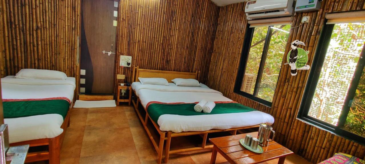 Amrutes' Nisarga Sahavas Villa Dapoli Room photo